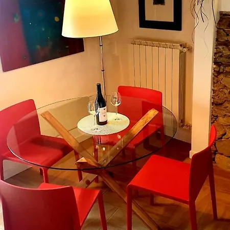 דירה La Maison Des Artistes גיפה